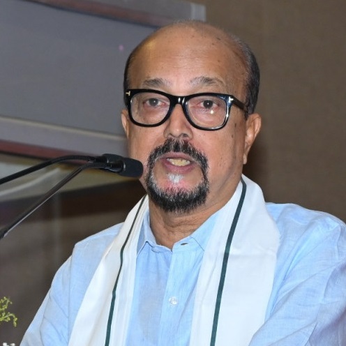 अपनी भावनाओं, दुख और खुशी को व्यक्त करने का सबसे सरल और सशक्त माध्यम हमारी मातृभाषा होती है-श्री डेका