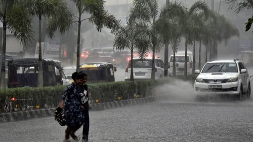 छत्तीसगढ़ में चक्रवाती सिस्टम से बदलेगा मौसम, रायपुर में अंधड़ और बारिश का अलर्ट, बिलासपुर तपा
