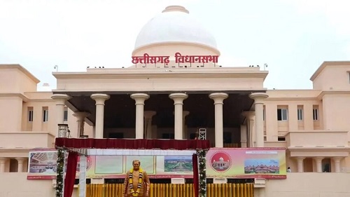 मानसून सत्र से पहले जिला प्रशासन अलर्ट, सरकारी कर्मचारियों की छुट्टियों पर लगी रोक, मुख्यालय छोड़ने पर भी सख्ती