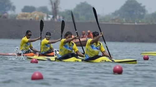 नवा रायपुर में वाटर स्पोर्ट्स का महाकुंभ: सेंध लेक में राष्ट्रीय कयाकिंग-कैनोइंग चैम्पियनशिप का शानदार आगाज!