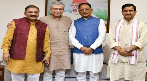रेल नेटवर्क का विस्तार: परियोजनाओं को आगे बढ़ाने मंत्री ने दिया आश्वासन, CM साय ने कहा- विकास के लिए आधुनिक रेल संपर्क आवश्यक