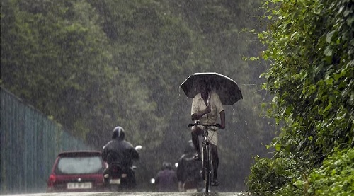 छत्तीसगढ़ में फिर तेज बारिश का दौर, कई जिलों में अलर्ट; गरज-चमक के साथ बिजली गिरने की चेतावनी