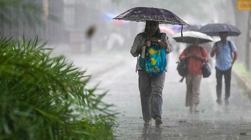 छत्तीसगढ़ में अगले 3 दिन जारी रहेगी बारिश, कई जिलों में भारी बारिश और बिजली गिरने का अलर्ट