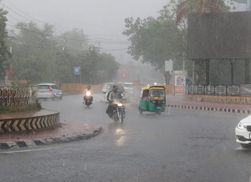 छत्तीसगढ़ में 14 सितंबर तक जारी रहेगा बारिश का दौर, ठंडी हवा और बूंदाबांदी ने बढ़ाई ठंडक, सुहाना हुआ मौसम